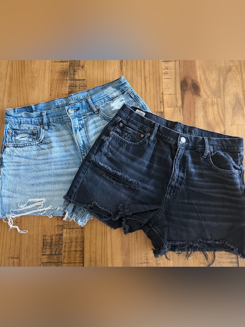American Eagle Outfitters Denim Jean Shorts Super High-Rise Relaxed shirt Sz 8